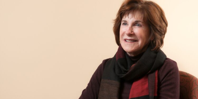 Lynn Davis: Peace of Mind