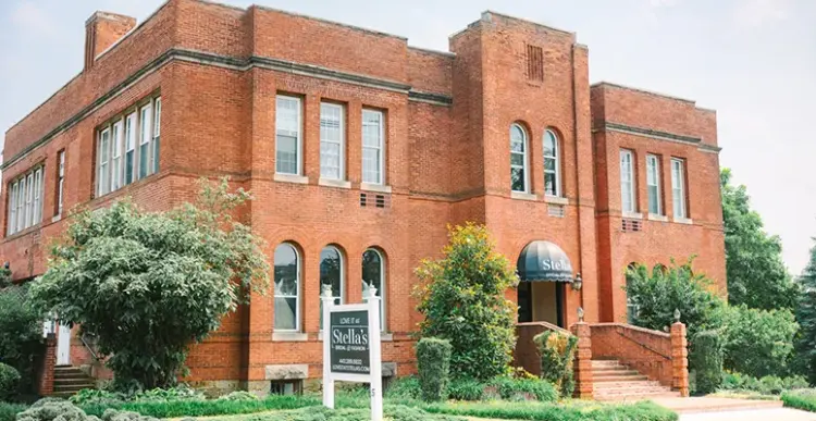 Stella’s Bridal Honors Heroes With Free Wedding Dress Giveaway