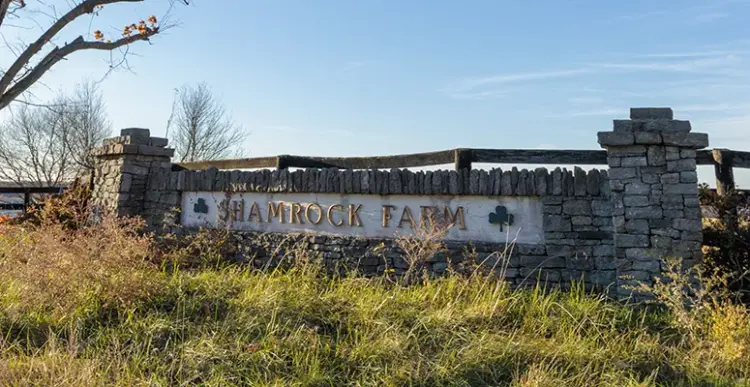 Shamrock Farms Sign
