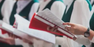 christmas carolers image
